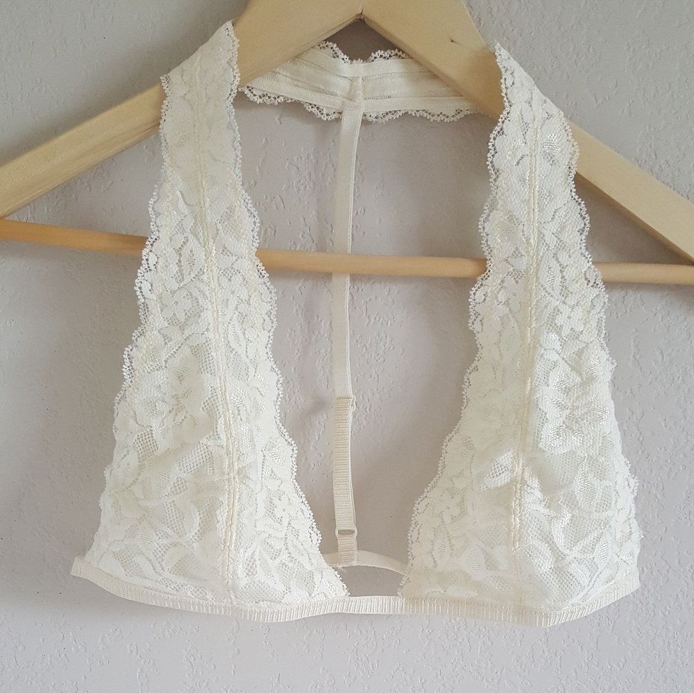 Cream lace bralett